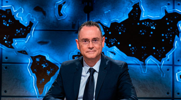 ‘La mesa del coronel’, nuevo formato de Cuatro sobre geopolítica y conspiraciones la mesa del coronel