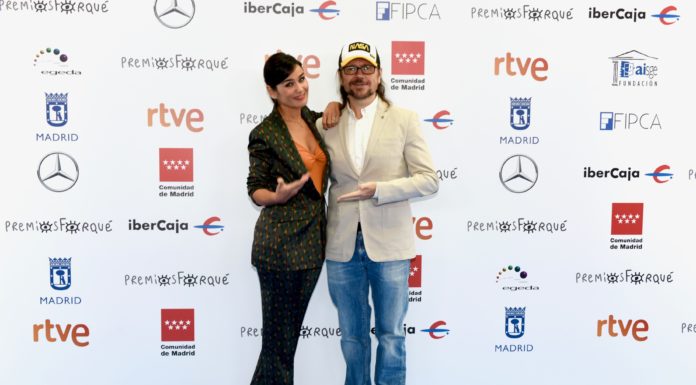 El cineasta Santiago Segura y la periodista Elena Sánchez presentarán la gala de los 25º Premios Forqué que regresan a Madrid