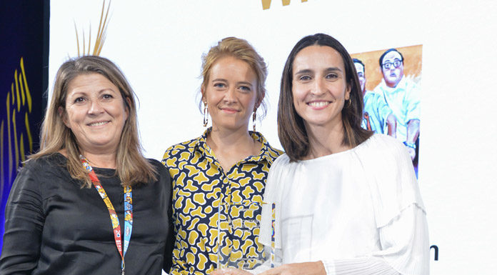 ‘Donde comen dos’ recibe un MIPCOM Diversity TV Excellence Award donde comen dos
