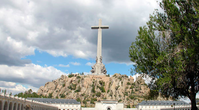 Televisión Española detalla cómo será la señal institucional en la exhumación de Franco valle de los caidos