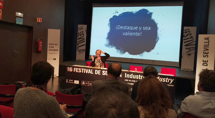 La distribución independiente expone sus problemas en Sevilla
