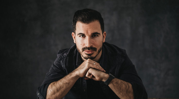 DeAPlaneta y Globomedia convertirán en serie dos novelas superventas de Javier Castillo