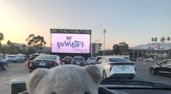 Raimundo Hollywood se va de premiere en coche