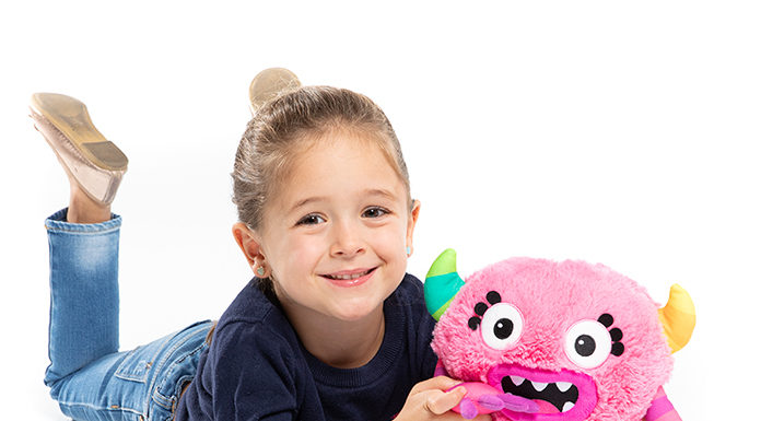 Ya disponibles los primeros juguetes de ‘Momonsters’ Momonsters peluche