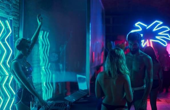 Paco Caballero rueda en Barcelona ‘Donde caben dos’, una producción de Filmax con la participación de Netflix