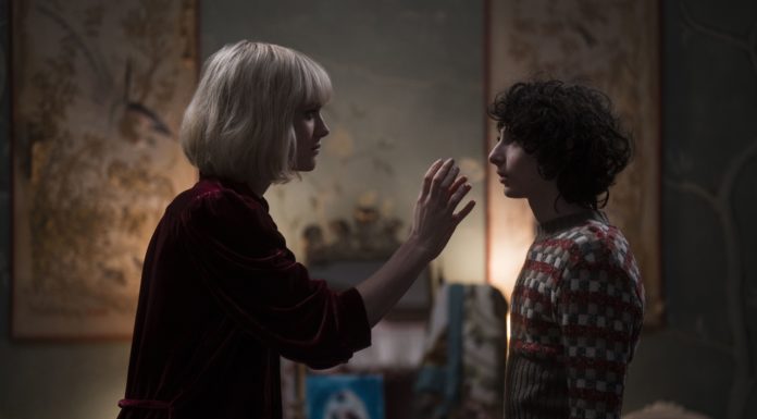 ‘Otra vuelta de tuerca’ – estreno en cines 11 de diciembre