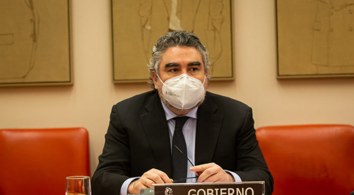 Rodríguez Uribes propone en el Congreso un gran pacto por la Cultura