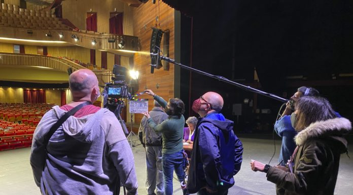 Se rueda ‘Si Talía fuera ciega’, un largometraje con actores ciegos producido por Emblema Films para la ONCE