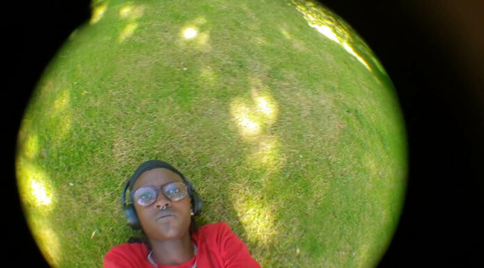 ‘A todos nos gusta el plátano’ y ‘All Light, Everywhere’ ganan en Documenta Madrid 2021 que continúa en Filmin