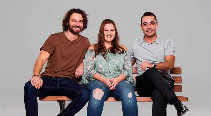 Bir Aile Hikayesi