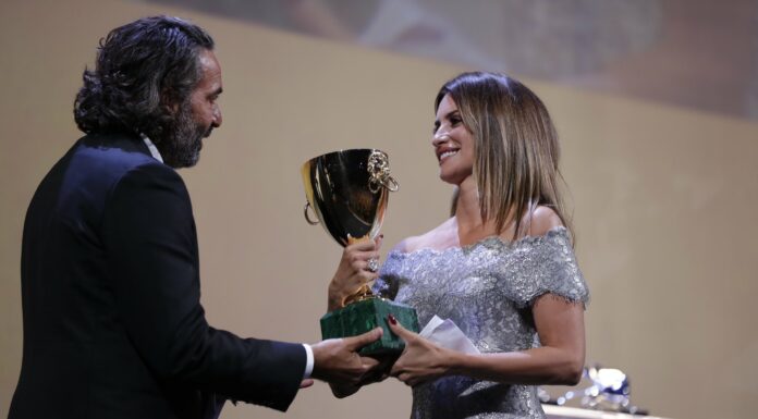 Penélope Cruz gana la Coppa Volpi a la mejor actriz en el Festival de Venecia 2021, por su papel en ‘Madres paralelas’