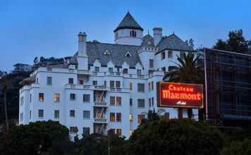 Una de saltos temporales y galas de los Emmy Chateau Marmont Los Angeles