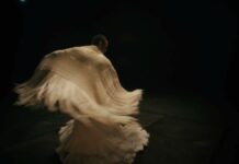 El vuelo del mantón