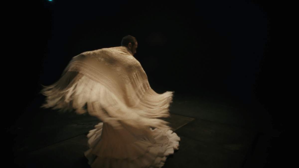 El vuelo del mantón
